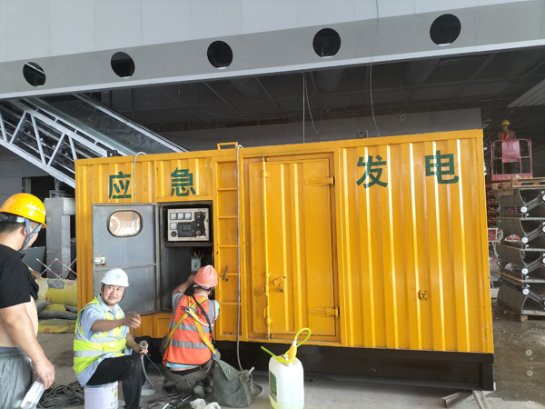 扬州怎样判断空气滤清器是否需要更换？